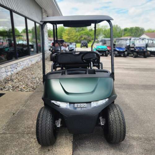 2025 E-Z-GO Valor 4
