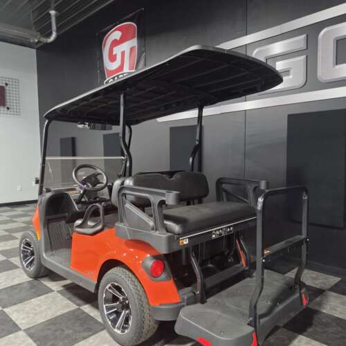2025 E-Z-GO Valor 4