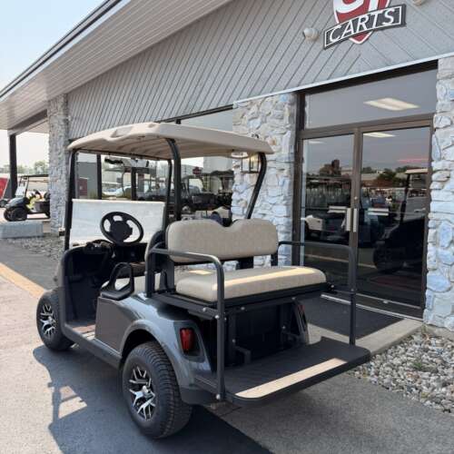 2021 E-Z-GO RXV