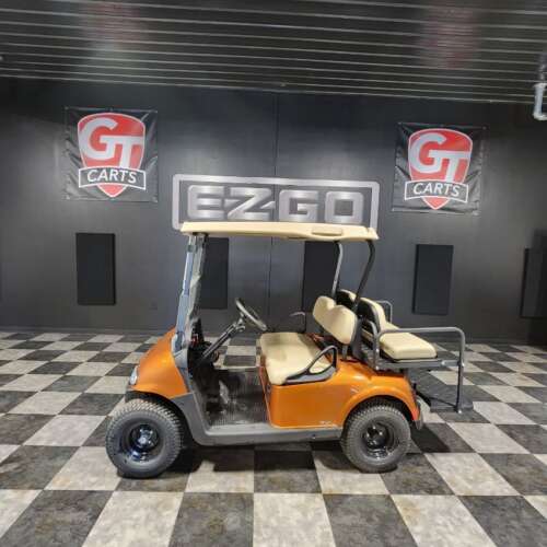 2018 E-Z-GO RXV