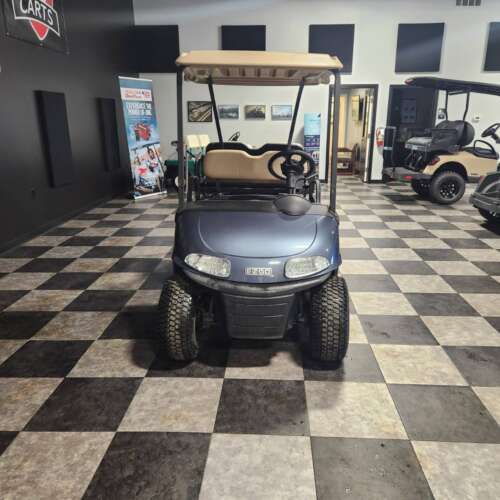 2018 E-Z-GO RXV