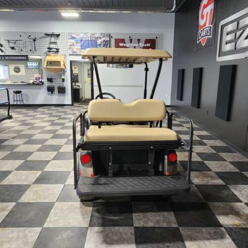 2021 E-Z-GO RXV