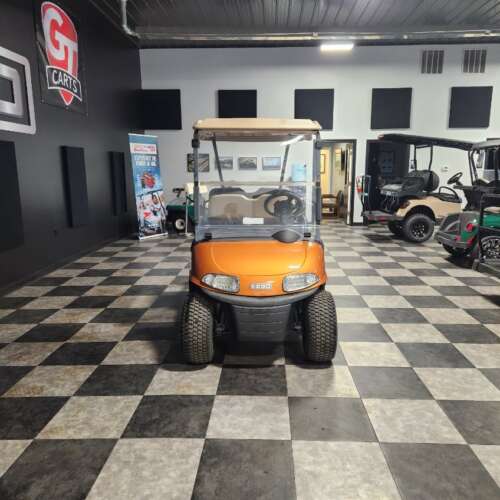 2018 E-Z-GO RXV